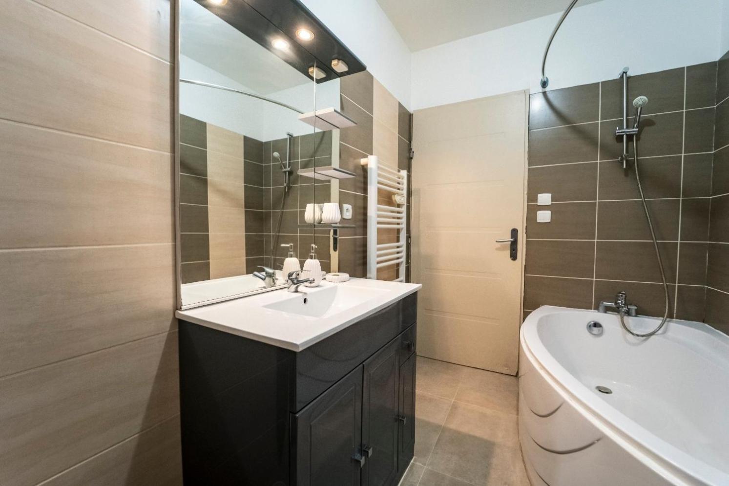 Appartement Des Carmes Nîmes Kültér fotó